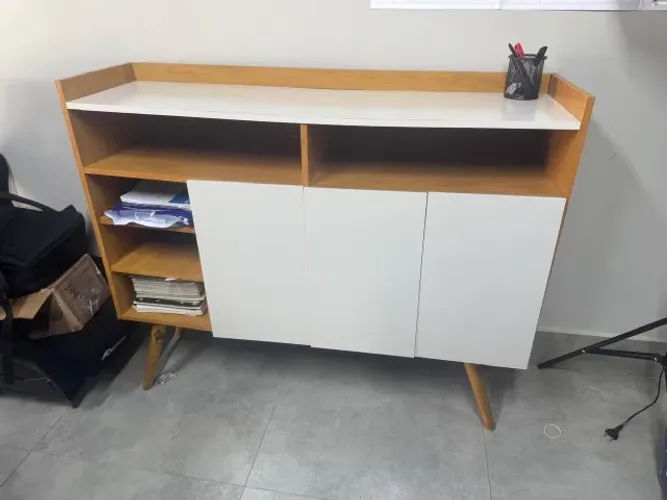Aparador com 3 portas