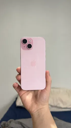 Vendo iPhone 15 128Gb rosa sem marcas de uso bateria 88% TODO ORIGINAL