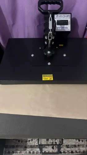 Prensa Térmica manual MAQmei 40x60 preta 220v