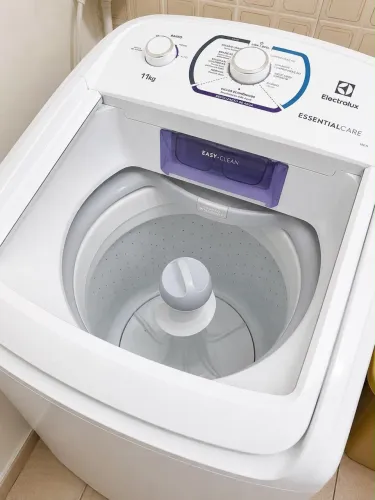 Máquina de Lavar Electrolux Essential Care 11kg - Excelente Estado