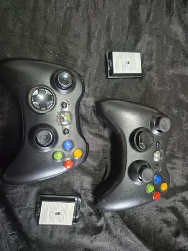 Kit 2 controles Xbox 360, no estado