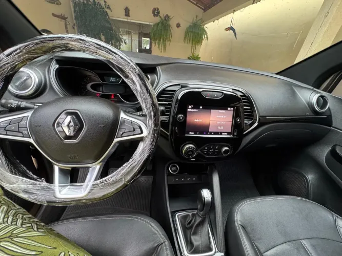 Renault Captur Intense 1.3 TB 16V Flex 5P AUT 2022