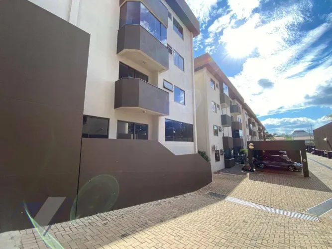 Apartamento com 2 dormitórios para alugar, 60 m² por R$ 2.400/mês - Country - Cascavel/PR