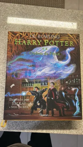 02 livros ilustrados Jim Kay Harry Potter 4 e 5