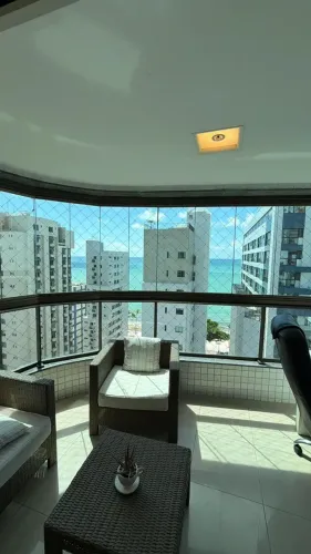 Apartamento de Alto Padrão a 50 Metros da Praia em Boa Viagem | 174m² 4 Suítes 3 Vagas