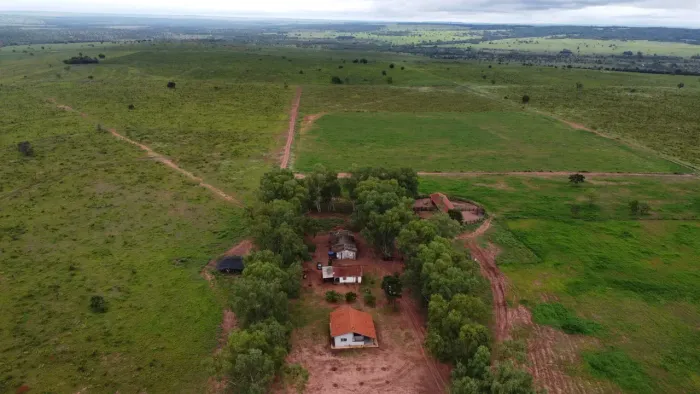 Fazenda com 670he com 486he formados, solo agricultável p/ soja/milho, Sonora-MS