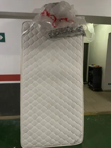 CAMA SOLTEIRO EXCELENTE ESTADO