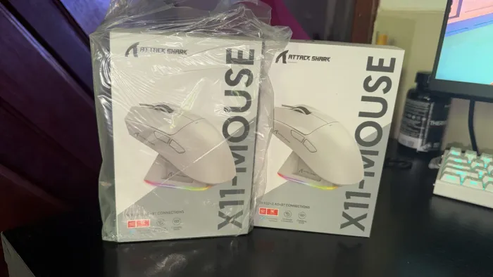 MOUSE ATTACK SHARK X11 COM DOCK DE CARREGAMENTO