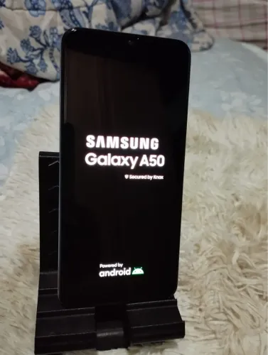 Samsung A50 64g usado