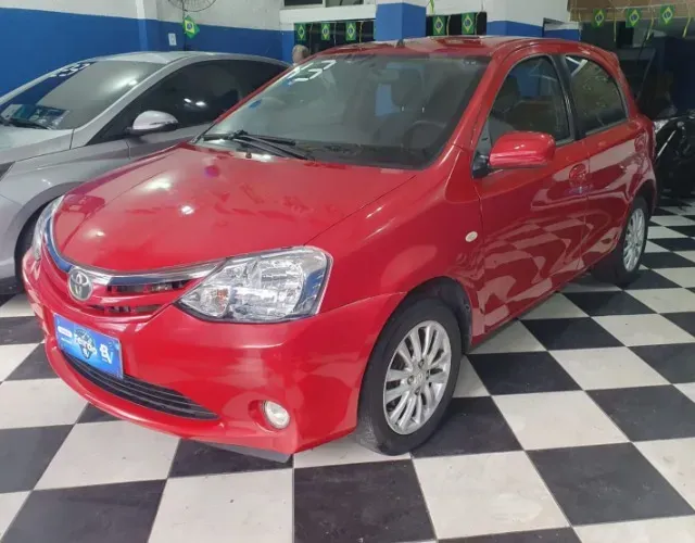 Toyota Etios XLS 1.5 Flex 16V 5P Mec. 2013