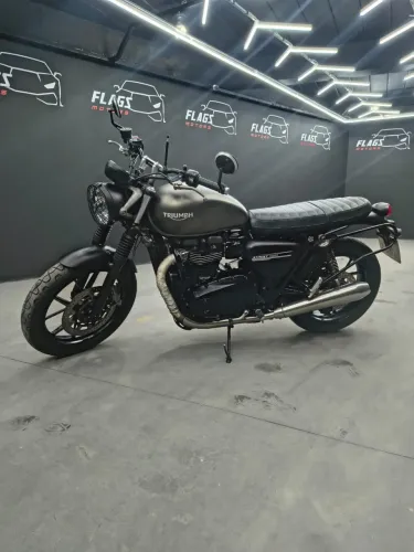 Triumph street twin 900 2020 apenas 18.000 km