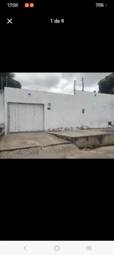 Casa bem localizada