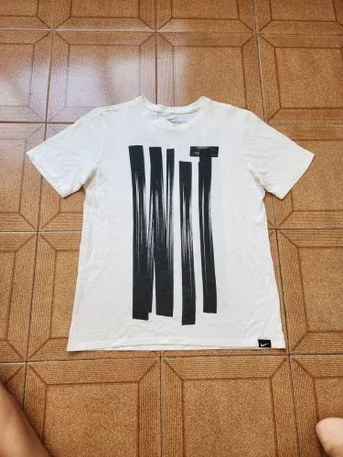 Camisa Nike LeBron James Witness M