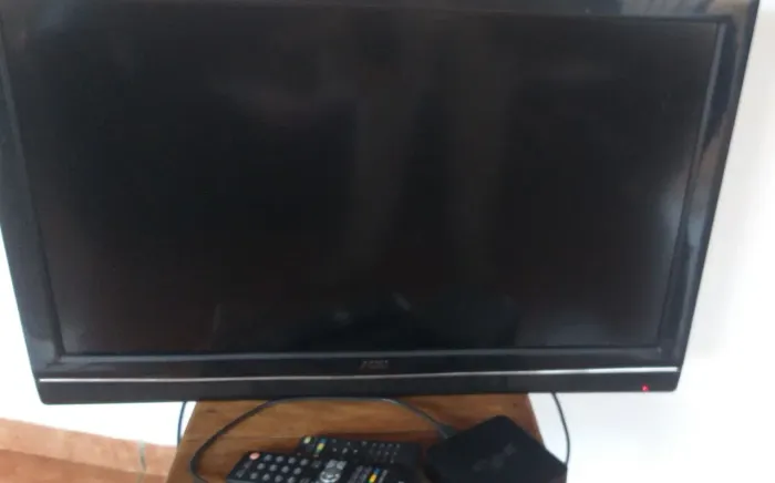 TV AOC 32