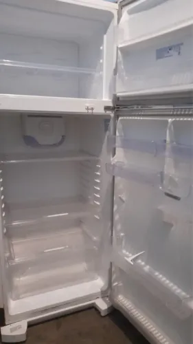 Vende-se Refrigerador Electrolux 430L BCO