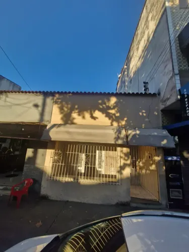 CASA PARA COMERCIO - EXCELENTE PARA ESCRITORIO OU CLICNICA