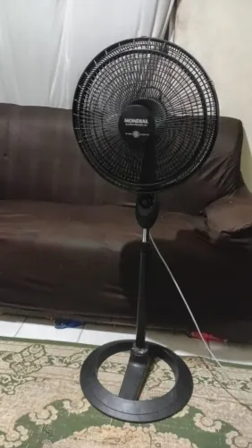 Vende-se tripé mondial de 40cm