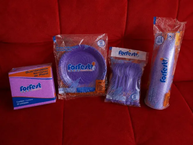 Kit Festa Aniversário Pratos Copos Garfos e Guardanapos Descartáveis [ESCOLHA COR NO CHAT]