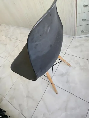 Loft7, Cadeira Charles Eames Eiffel Dsw Com Pés De Madeira Clara Versátil Assento Em Polip