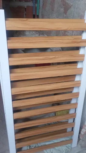 Berço americano e cômoda e kit de berço