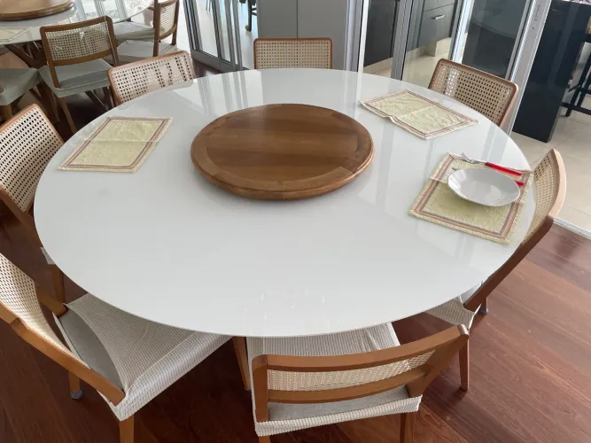 Mesa sala de jantar com 8 cadeiras