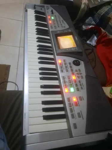 Teclado Roland E50 com muitos ritmos tops