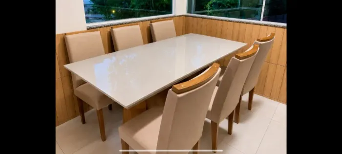 Mesa de jantar tampo em vidro 6 cadeiras estofadas 