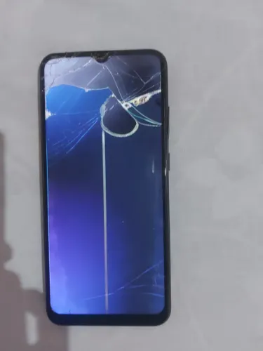 Celular quebrado para retirar peças 