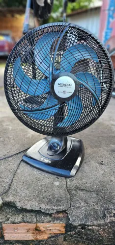 Ventilador Mondial de mesa