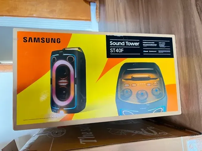 Caixa de Som Samsung SoundTower MX-ST40F Preto 160W Bluetooth Até 12 Horas de Bateria