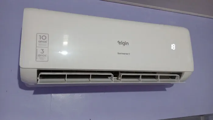 Central de ar modelo Elgin Eco Inverter II de 12.000 BTUs