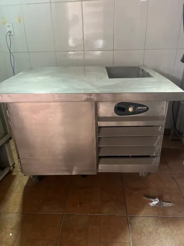 Bancada com câmera fria 