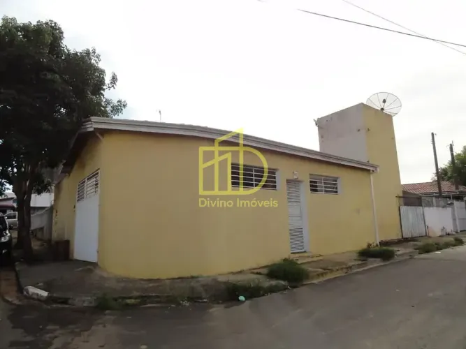 Casa à Venda no Centro Capela do Alto/SP