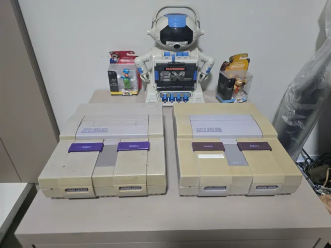 2 super nintendos com defeito