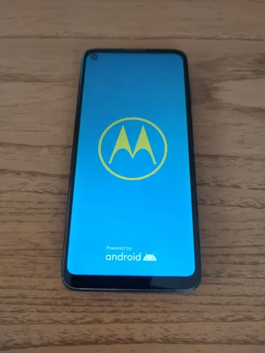 Celular MOTO G8