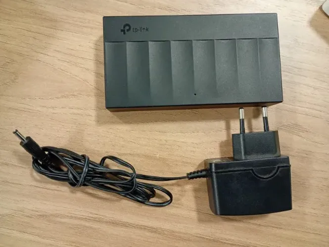 Switch 8 Portastp-link Ls1008g Gigabit 10/100/1000