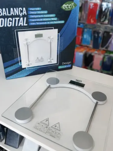 Balança Digital  Capacidade Máxima: 180 kg.