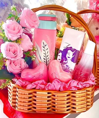 Cestas. Linda Cesta Kit. Com Flores. R$:199,90