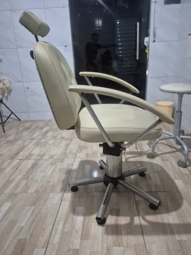 Cadeira hidráulica de cabeleleiro
