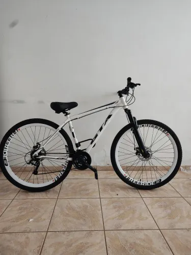 Bicicleta Aro 29 usada (Com nota fiscal)