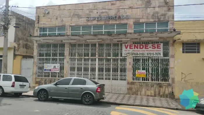 Prédio à venda, 732 m² por R$ 2.200.000,00 - Centro - Salto/SP