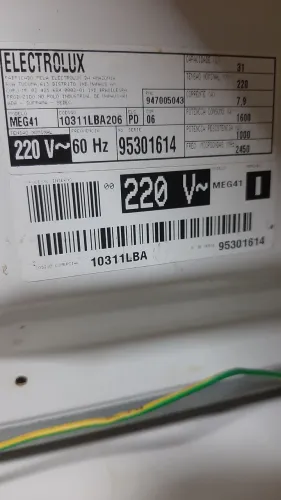 Defeito, Retirada de peças, micro-ondas electrolux 