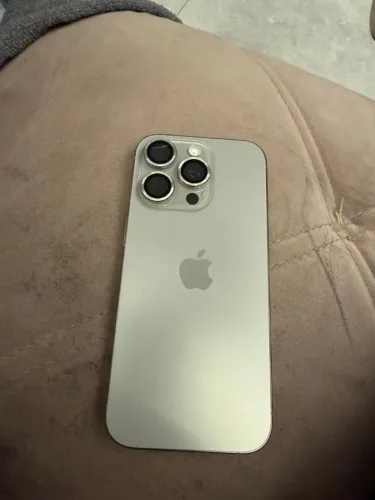 iPhone 16 pro , 128 gb titânio