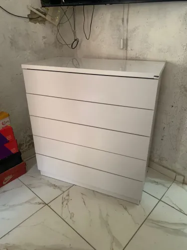 Comoda 5 gavetas 