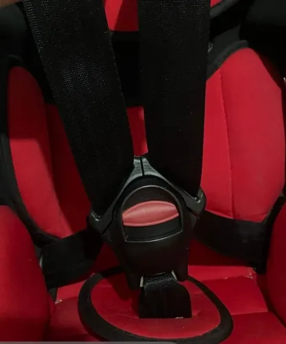 cadeirinha infantil para carro leone rosso usada e conservada