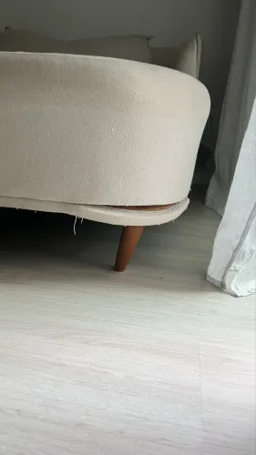 Sofá com chaise