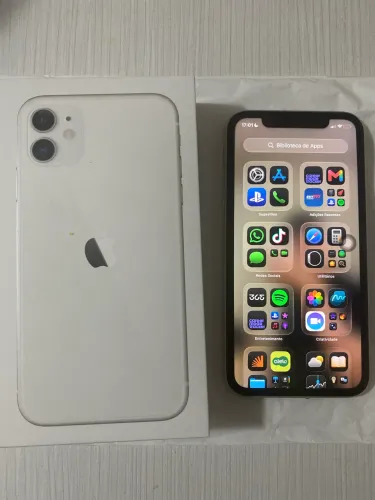 CELULAR IPHONE 11(EXCELENTE )