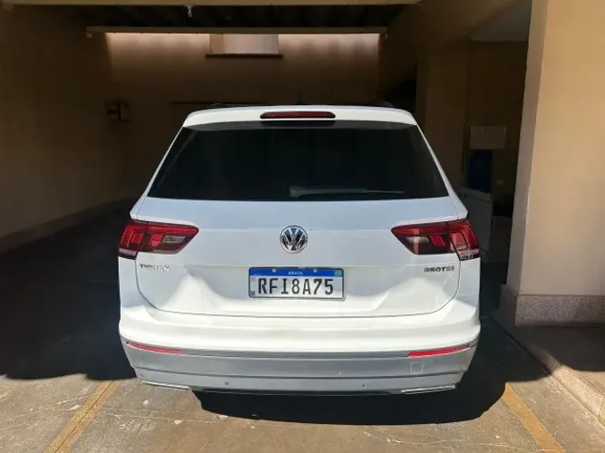 Volkswagen Tiguan Allspac Comf 250 TSI 1.4 Flex 2020