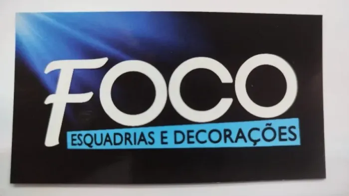 PROCURA-SE INSTALADOR DE ESQUADRIAS