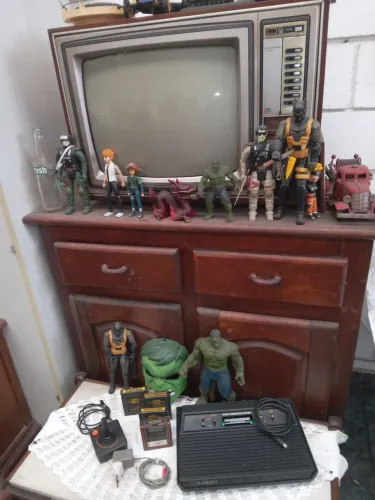 Video game atari 2600 + TV em madeira + jogos funcionando 